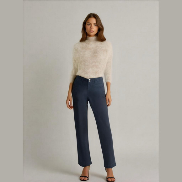 Eddie Bauer Pants - Eddie Bauer Women's Navy Blue Stretch Straight Leg Pants - Size 8